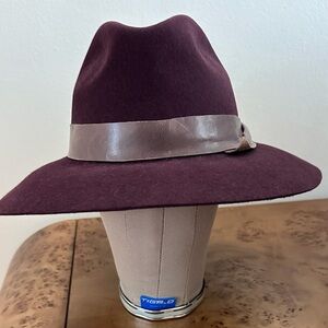 Brunello Cucinelli Felt fedora with leather band.